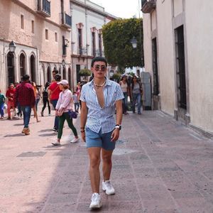 Meet your Posher, Maxwell